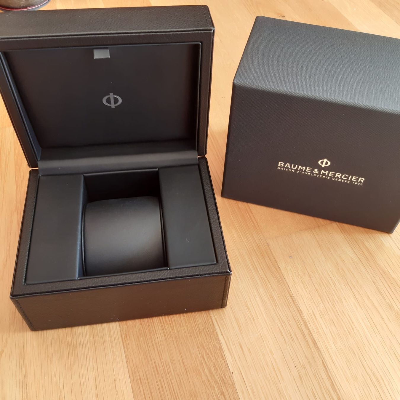 Baume & Mercier Boîtes de montres: Uhrenbox Baume & Mercier – Neuf (Voir description) à Luzern par Sontru