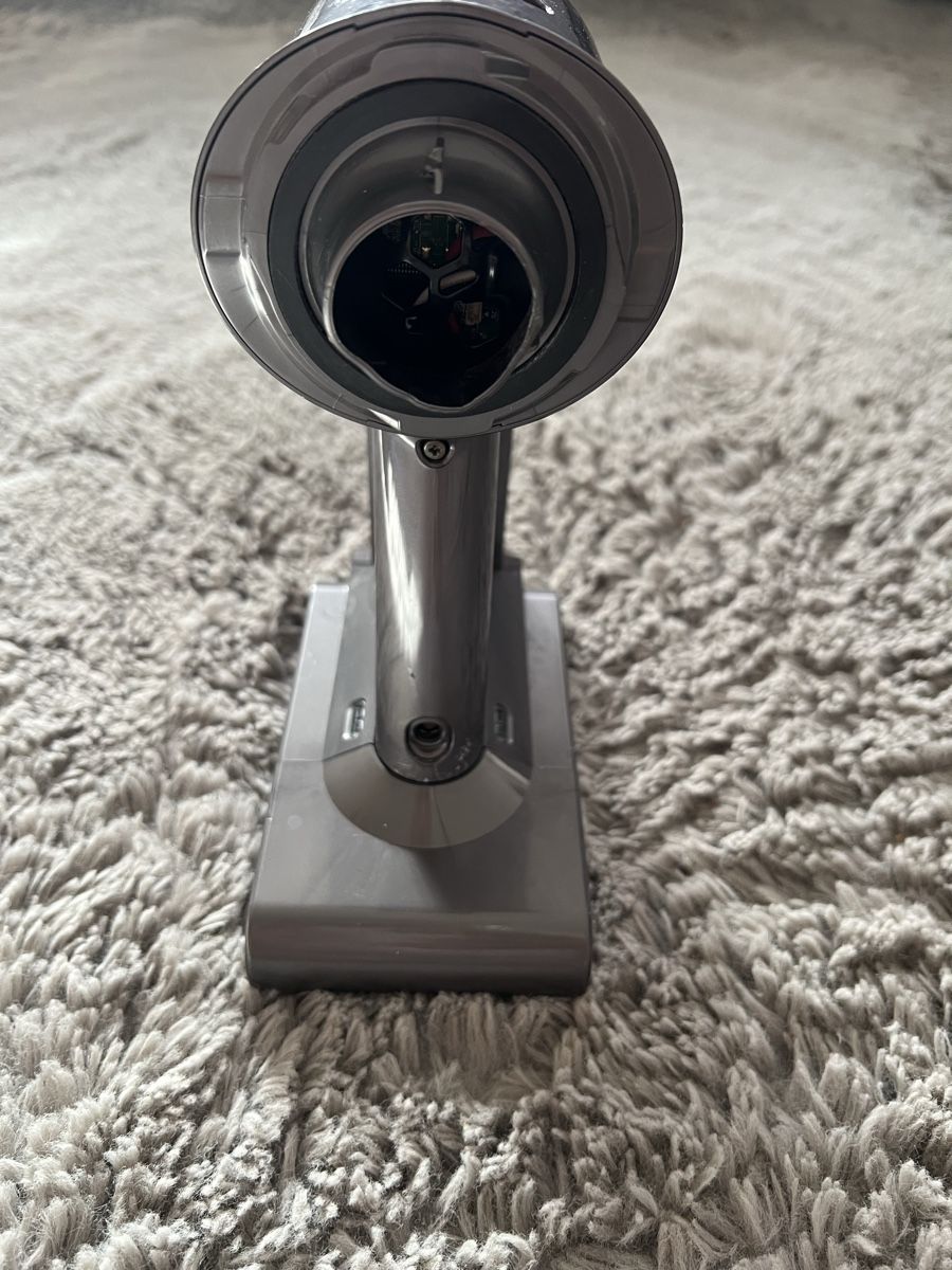 Dyson Aspirapolveri & Accessori: Dyson V8 – Usato da Vauderens venduto da Sah-C1995 8