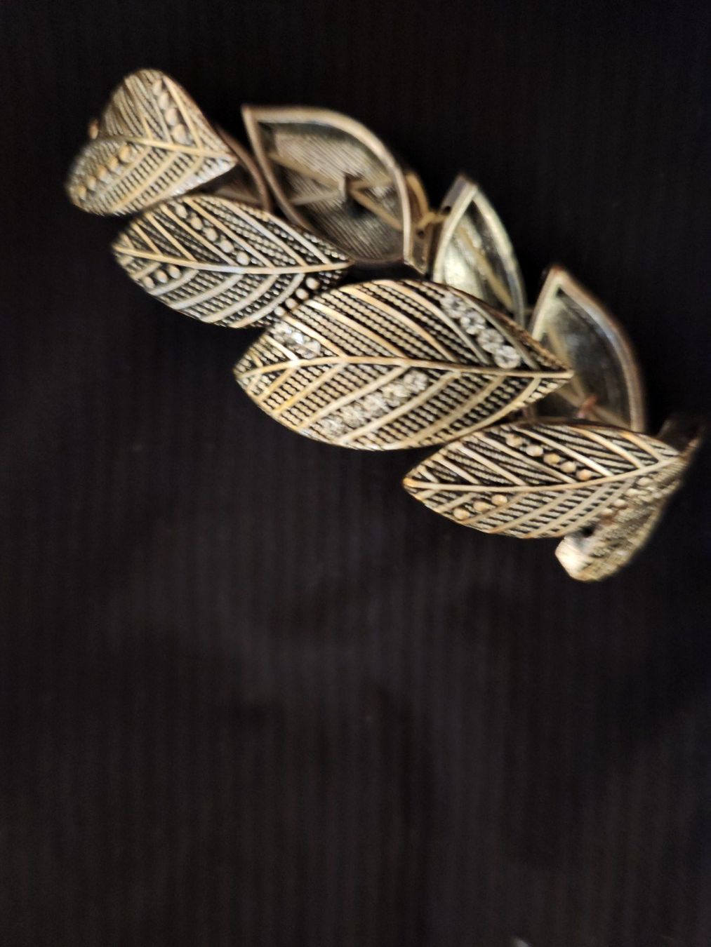 Bracciali & Braccialetti: Wunderschönes älteres Armband – Usato da Fanas venduto da Rurero03 2