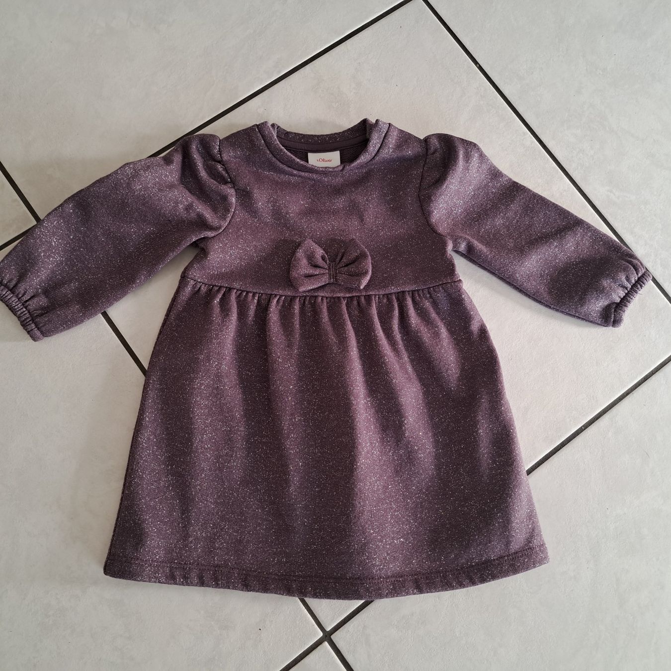 S.Oliver Vestiti & Gonne: Super süsses Mädchen Glitzerkleid in Gr.74 von s.oliver – Nuovo (secondo la descrizione) da St. Margarethen TG venduto da Sunnycat