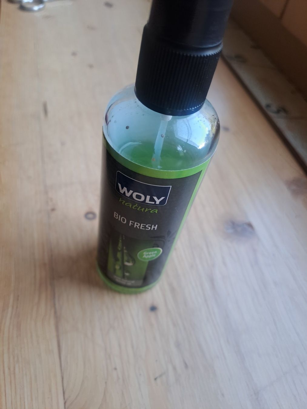 Altro per la cura del corpo: Woly Bio Fresh Schuh Deo Spray – Usato da Emdthal venduto da kasira