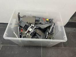 LEGO Eisenbahn Schienen Konvolut in Kunststoffbox grau
