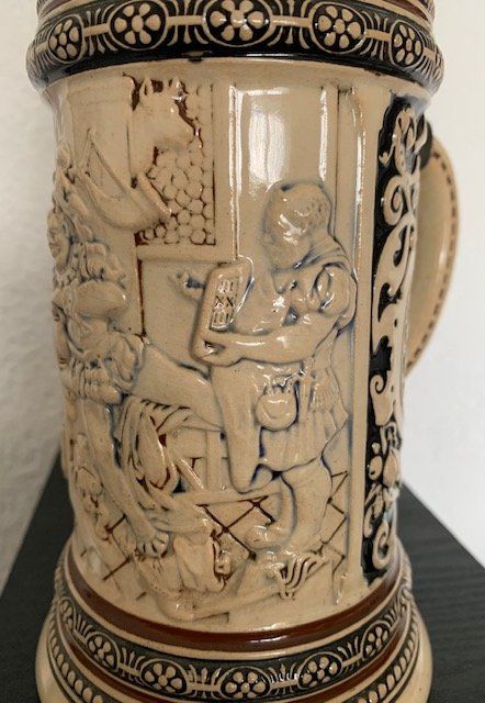 Bicchieri: Antiker Deutscher Bierkrug - model. Bild einer Bierstube – Usato da Gundetswil venduto da Egro100 6