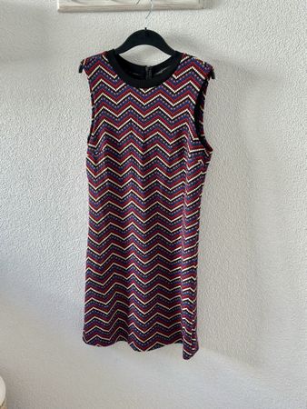 Zara Kleid Zickzack Muster - Grösse L