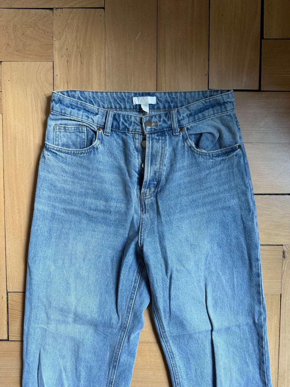 H&M Jeans: Straight Jeans hellblau 38 – Gebraucht aus Zürich von Diazaio 1