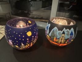 2 lanterns