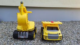 Spielzeug Bagger und Muldenkipper