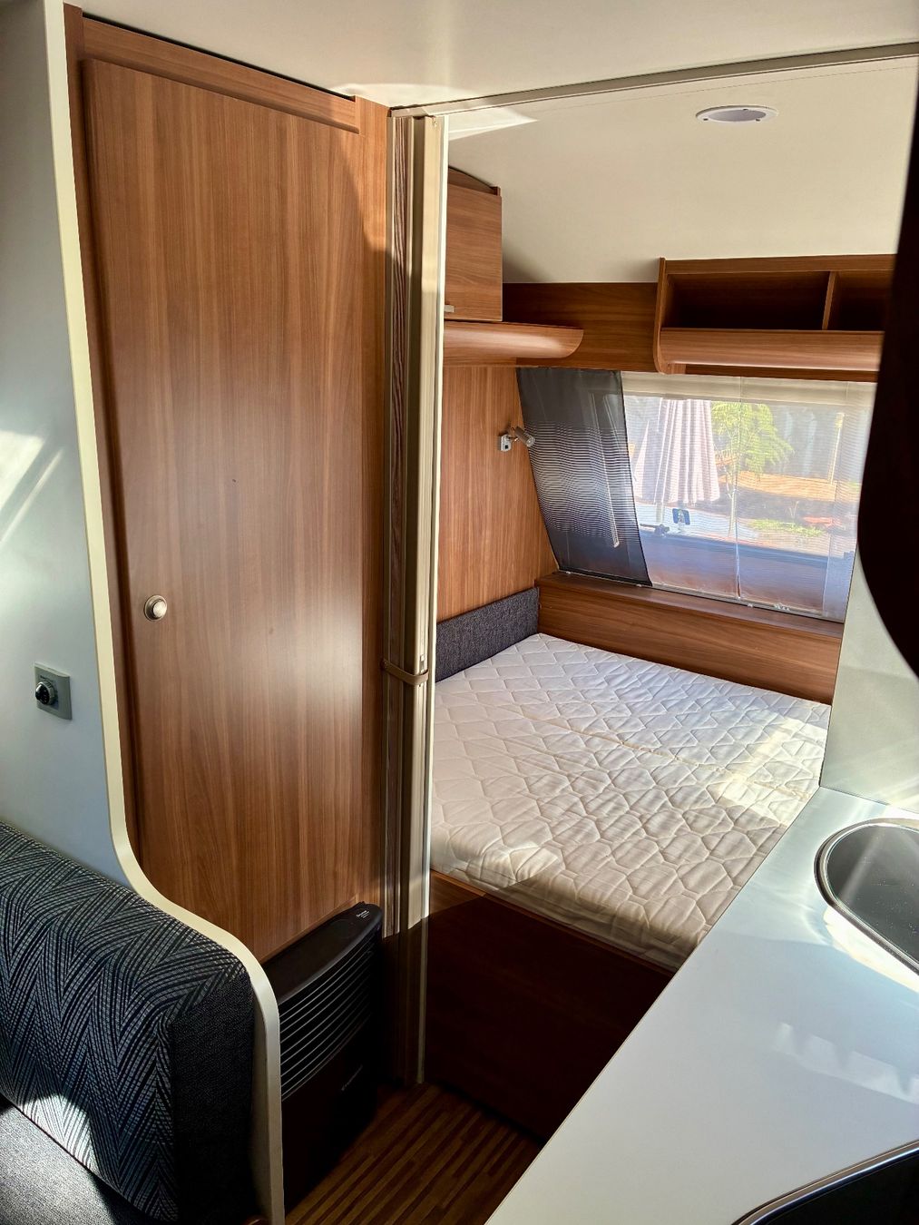Veicoli da campeggio: Adria Altea 390Ps – Usato da Duggingen venduto da Re8 4