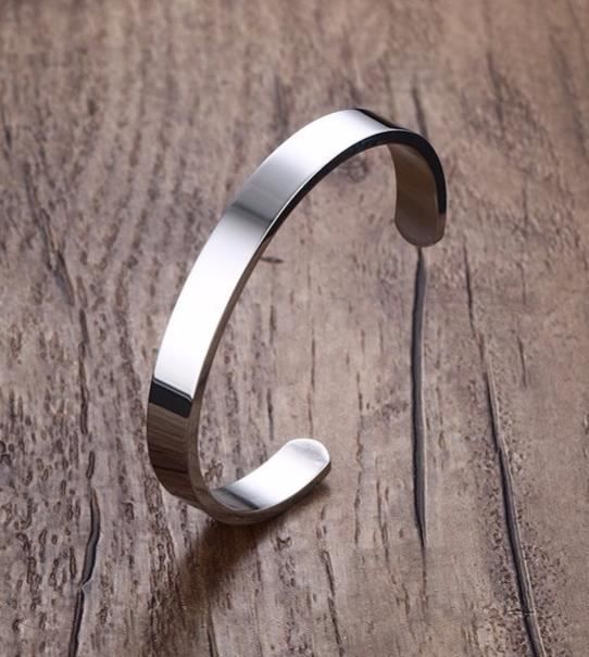 Bracciali & Braccialetti: Armreif Edelstahl Silber – Nuovo e nell'imballaggio originale da Niederbipp venduto da chrimmskrams 1