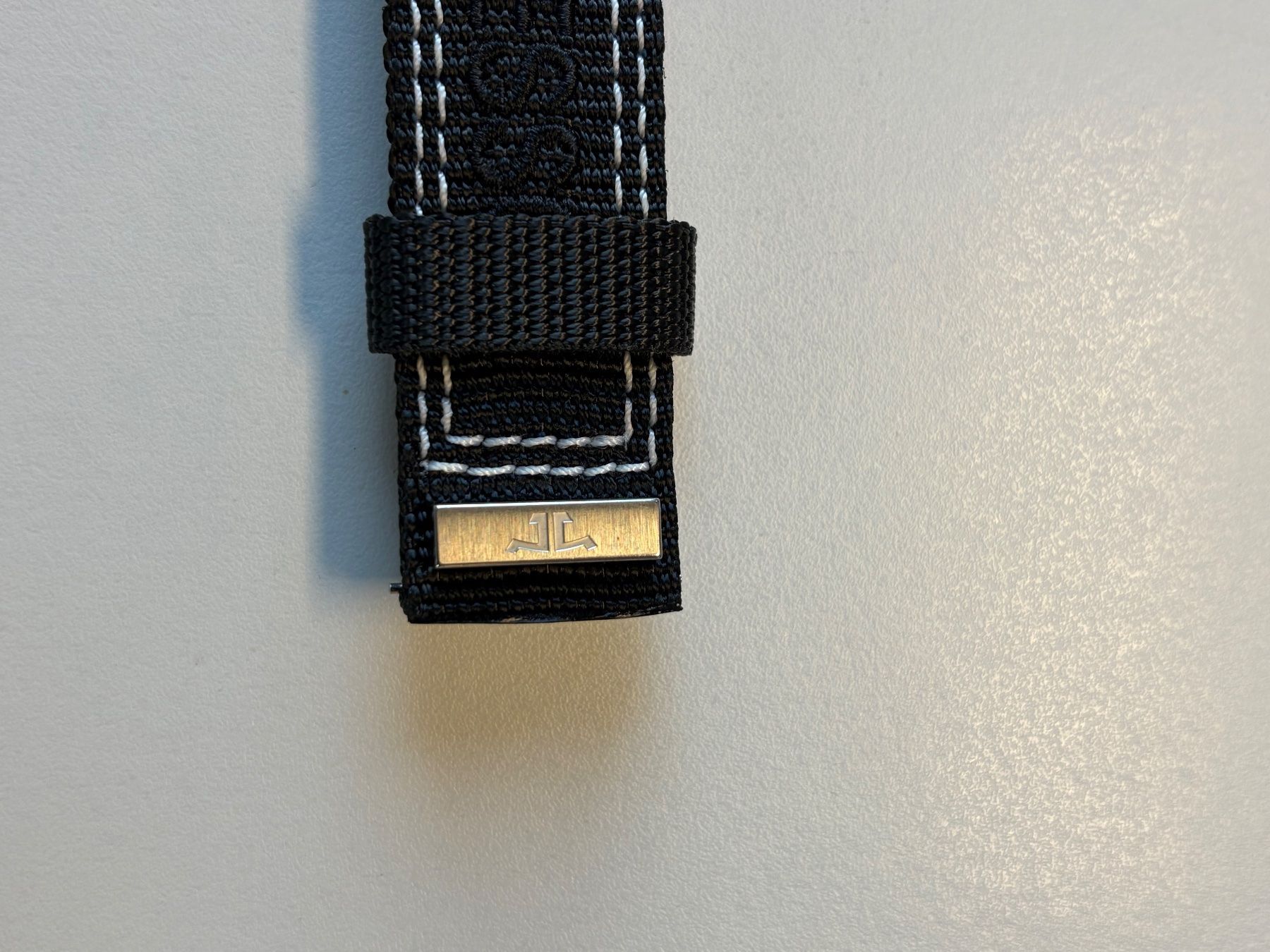 Jaeger-Lecoultre Orologi: Jaeger LeCoultre / Master Compressor Textilband / neu – Nuovo e nell'imballaggio originale da Zürich venduto da Airflow22 2