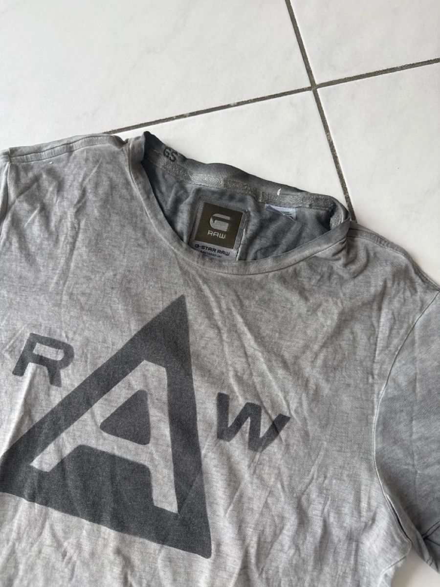 T-shirt: Shirt RAW Gr M – Usato da Zell ZH venduto da Guffos 1
