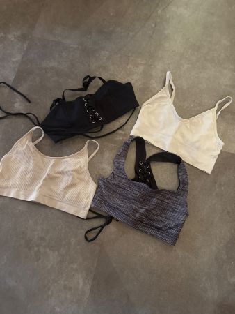 4x Sport-BHs Damen Grösse S versch. Farben neuwertig