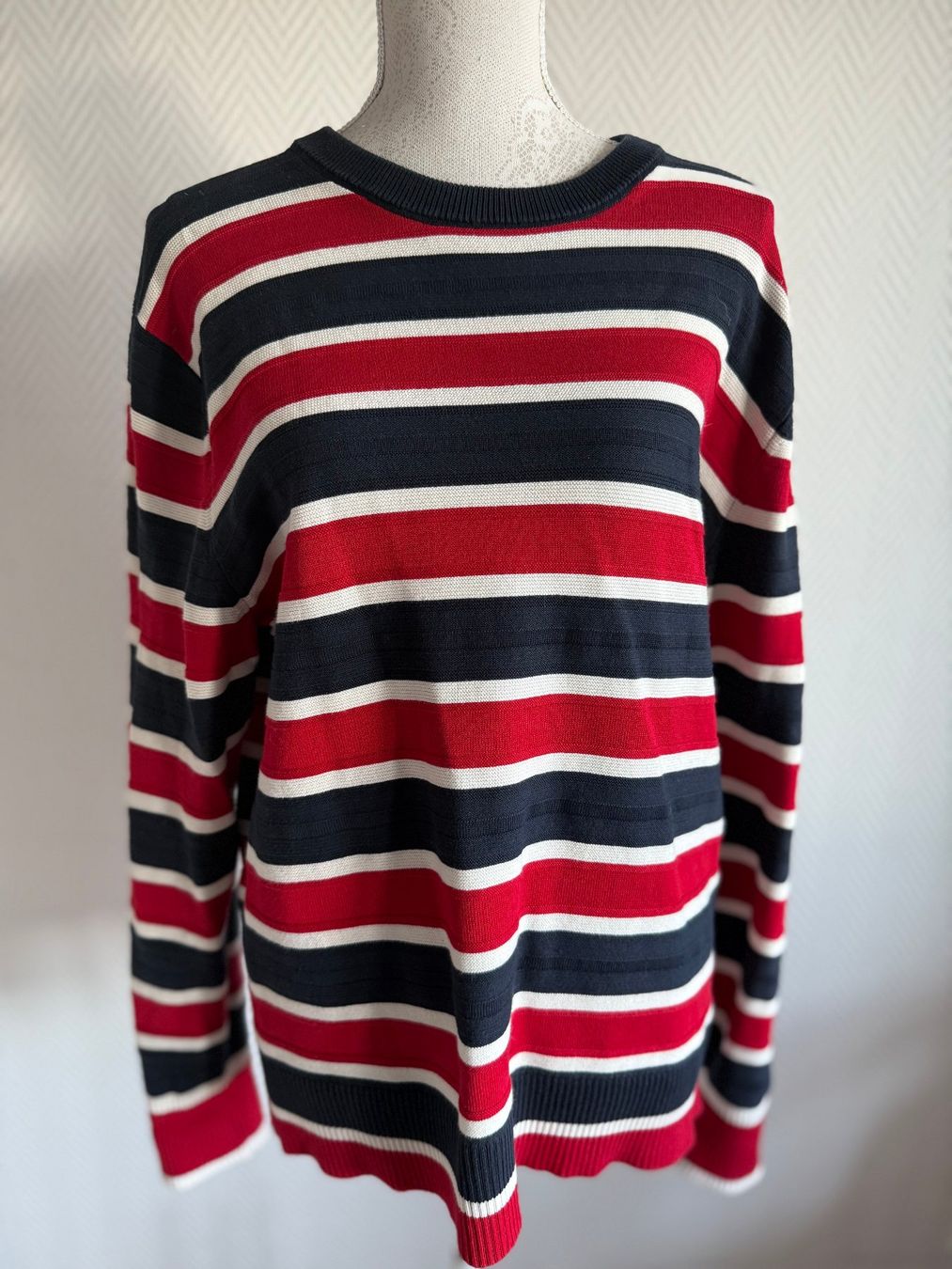 Tommy Hilfiger Pullover & Sweatshirts: Neuwertig Tommy Hilfiger Damen Pullover Gr. M – Neu (gemäss Beschreibung) aus Kirchdorf AG von coco123