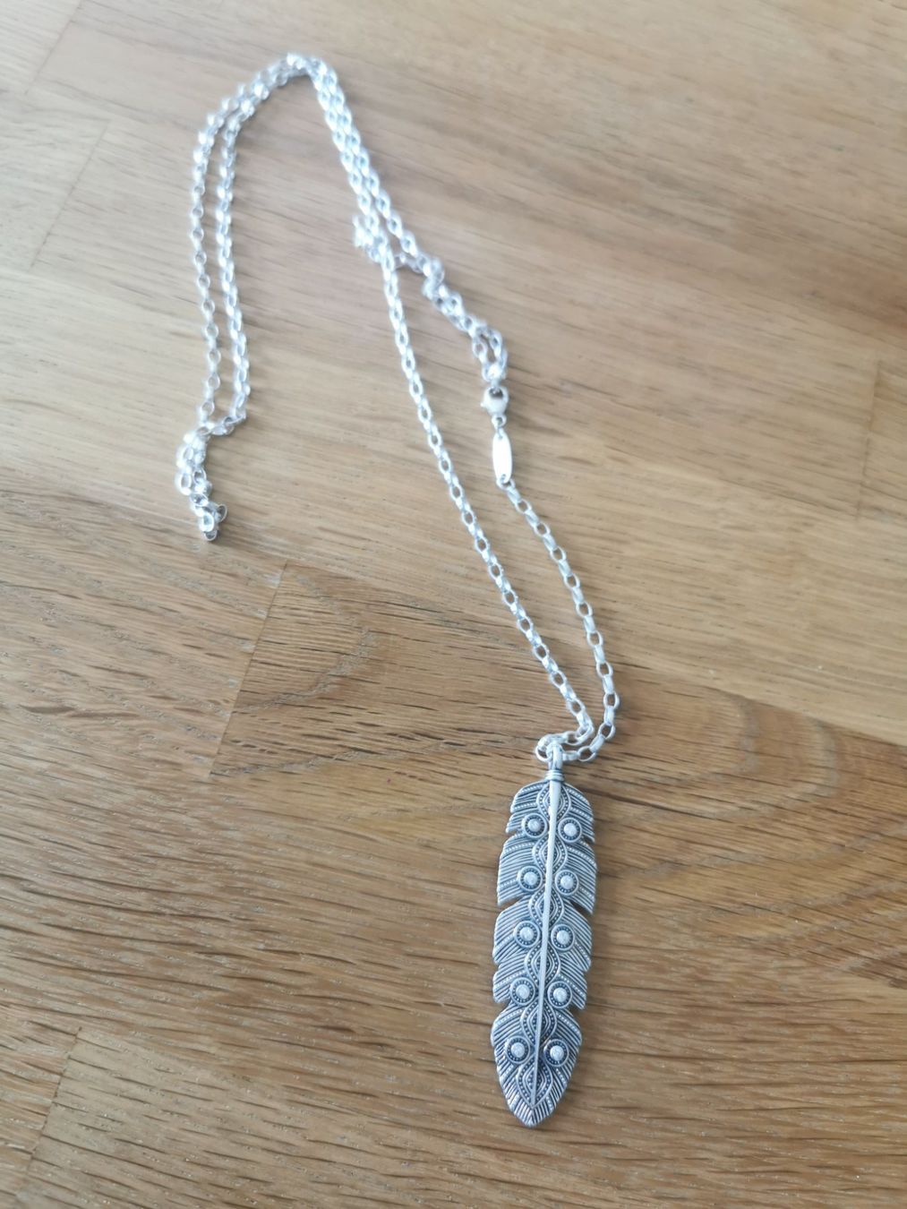 Thomas Sabo Catenine: Thomas Sabo Ethno Feder mit Kette – Nuovo (secondo la descrizione) da Gunzgen venduto da 0Aurin0 1