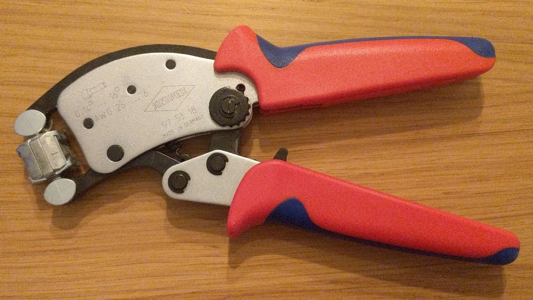 Knipex Tutti gli attrezzi: Knipex Crimpzange – Nuovo (secondo la descrizione) da Stetten AG venduto da nunu09