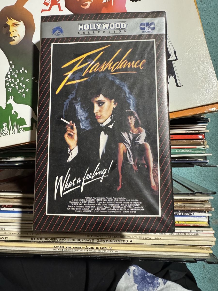 Tutti i DVDs: Flashdance Filmkasette – Usato da Pratteln venduto da lea_v2ps