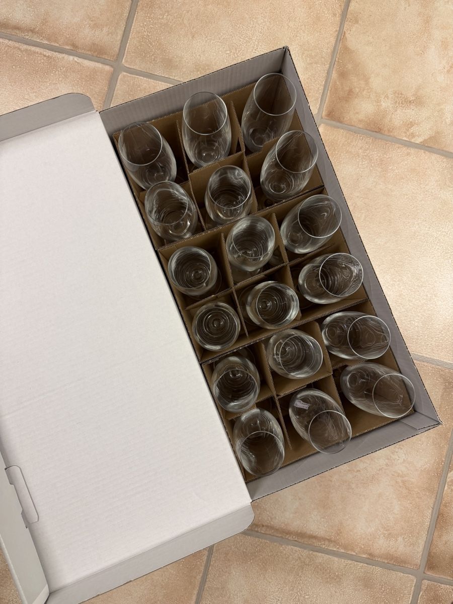Verres: Champagnergläser 18 Stück – Grosspackung – D'occasion à Oberglatt ZH par Lavii 2