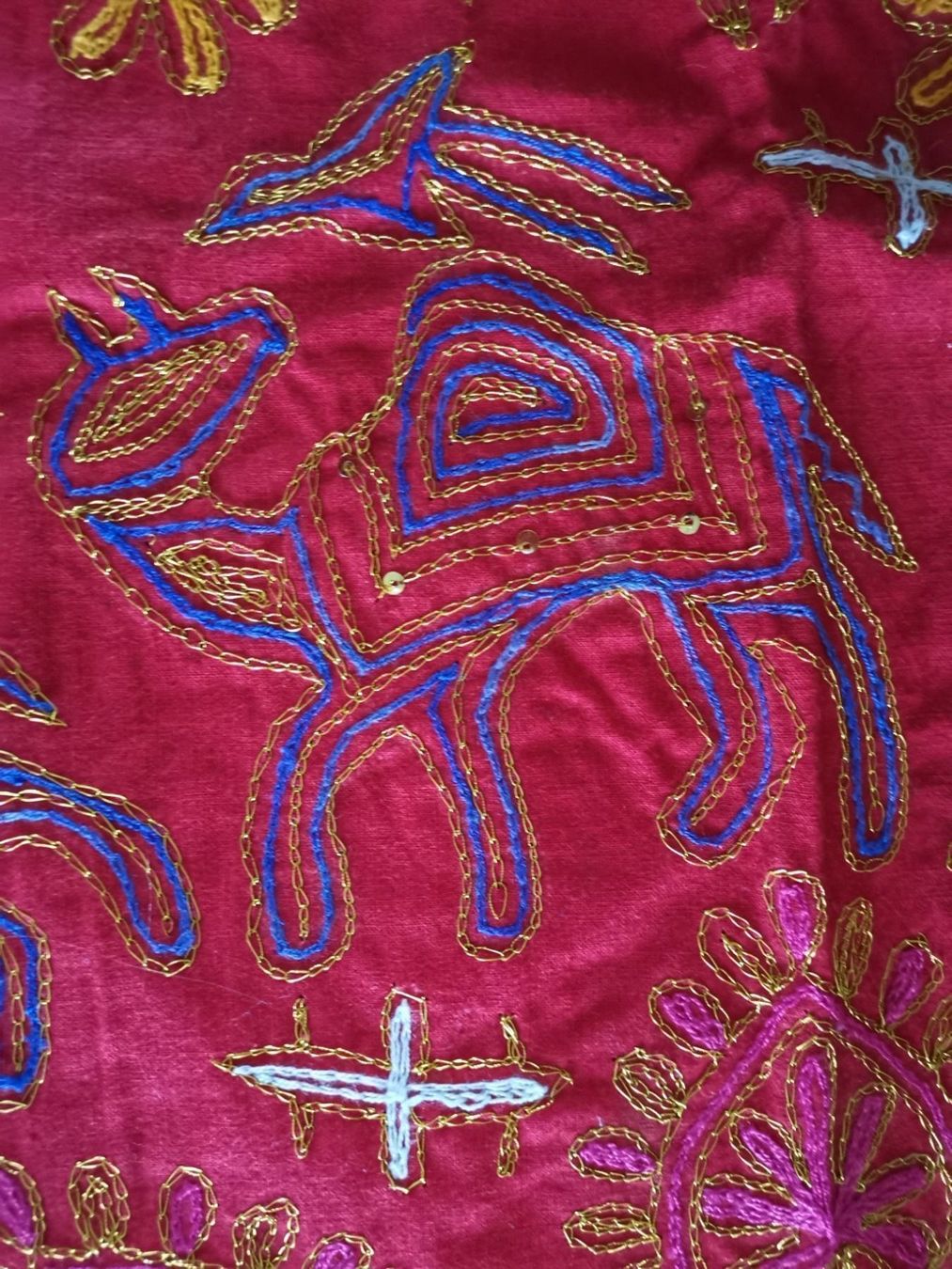 Altra biancheria da tavola: Nappe rouge brodée pakistanaise – Usato da Courtepin venduto da Fin_dj7p 4