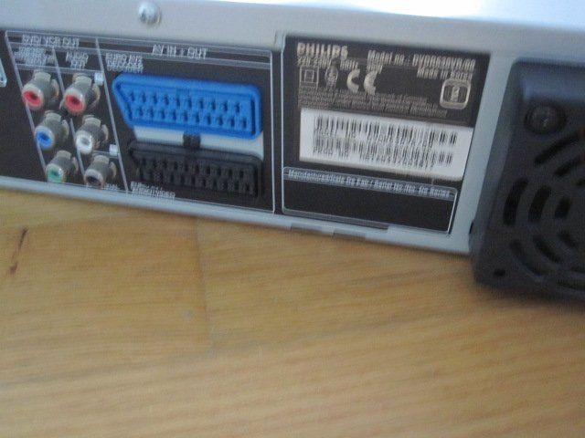 Philips Aufnahmegeräte: Philips VHS-Videorecorder – Gebraucht aus Ehrendingen von spanky11 5