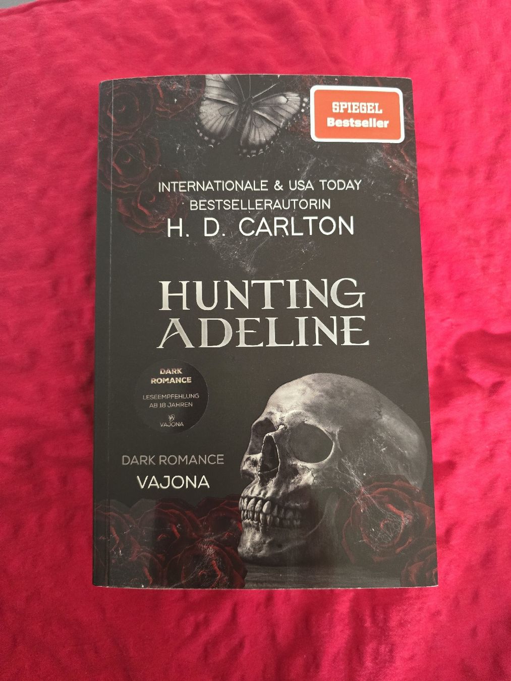 Libri: Hunting Adeline- H.D. Carlton – Usato da Ardon venduto da lil_c8xl