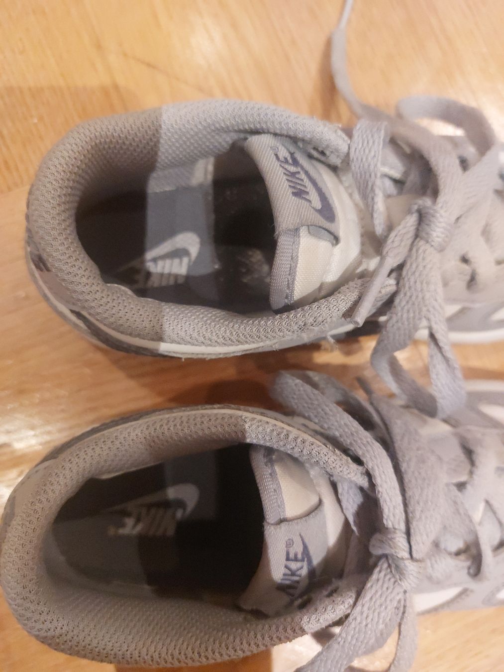 Nike Scarpe da uomo: Nike Dunk Low Grey/White Sneakers EU 29 – Usato da Zürich venduto da Lolaad 4
