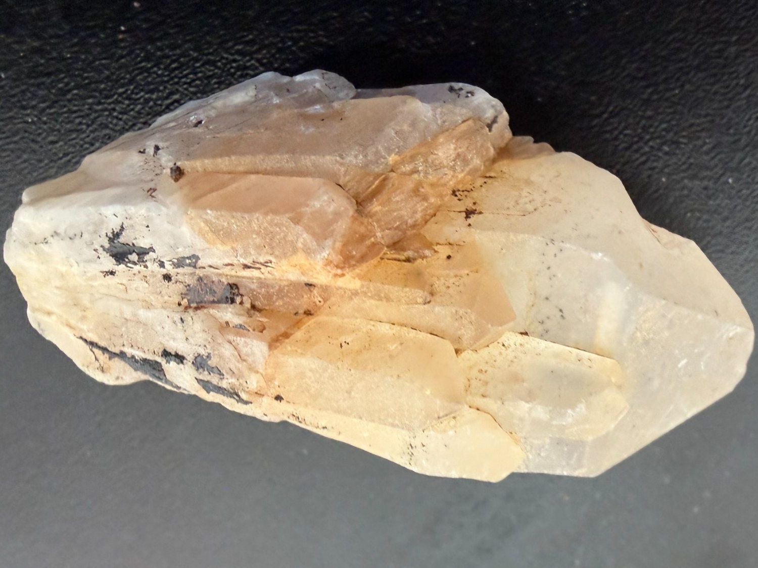Mineralien & Heilsteine: Bergkristall, Rohstein (2.3) – Neu (gemäss Beschreibung) aus Muri b. Bern von Gemmes 1