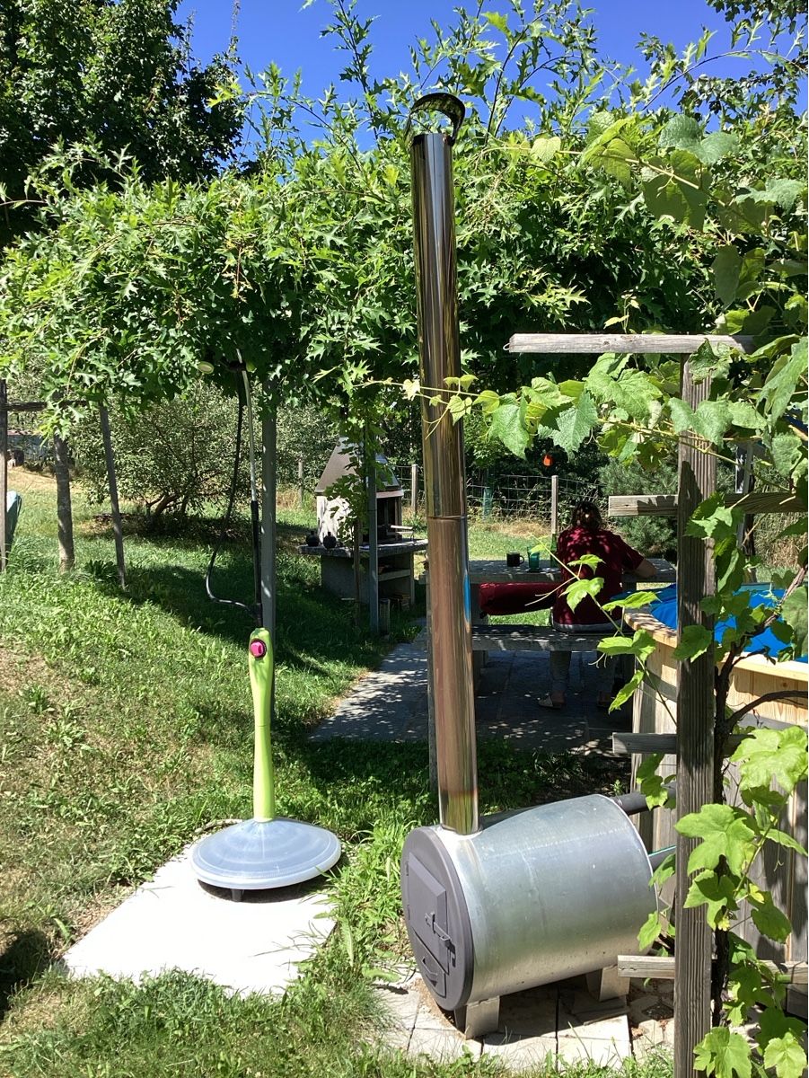 Radiatori: Hot Pot aussen Ofen – Usato da Wigoltingen venduto da Roman214 3