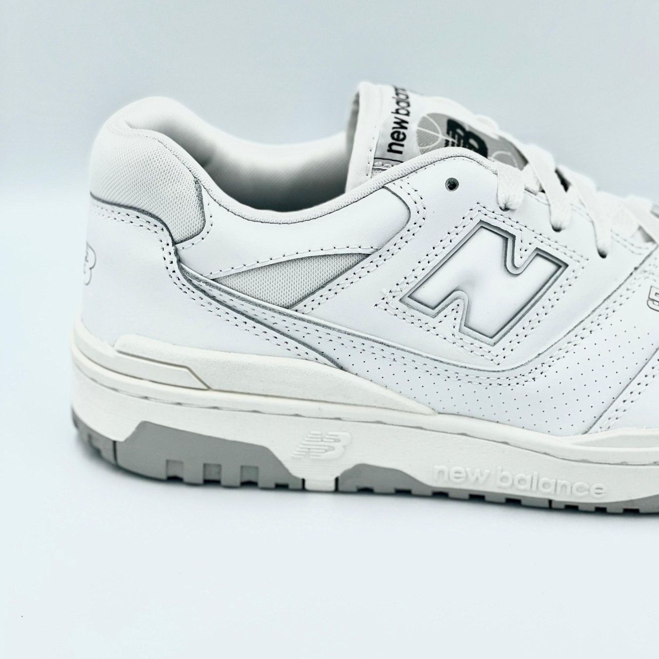 New Balance Scarpe da uomo: New Balance 550 White Grey EU 40.5 – Nuovo e nell'imballaggio originale da Erlinsbach venduto da sasneakers 2