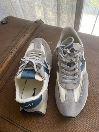 Victoria baskets bleues