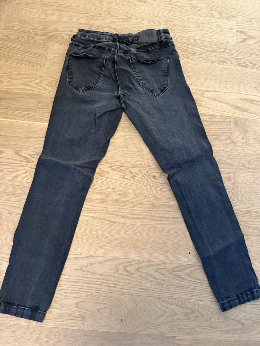 Vero Moda Jeans: Vero Moda Jeans, Grösse 26/34 – Usato da Schaan venduto da bar_pp72 1