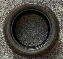 4 Pneus été 205/55 R16 (2 Kumho + 2 Nexen) - Profil 5mm