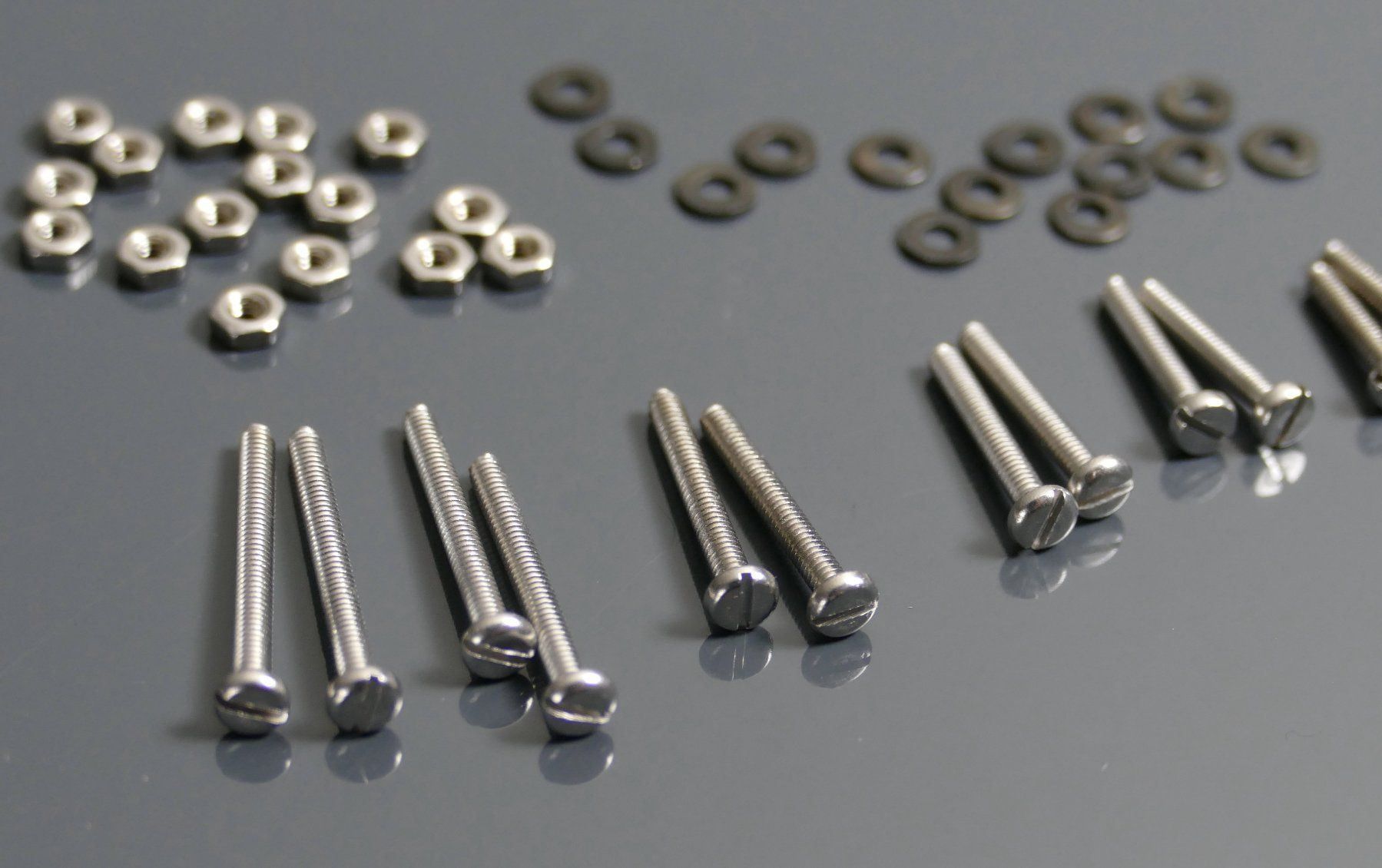 Altri accessori: Headshell Schrauben-Set 3 – Nuovo e nell'imballaggio originale da Esslingen venduto da Sascha011113