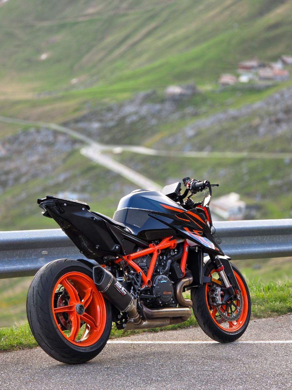 KTM Strada: KTM 1290 Superduke R – Usato da Altdorf UR venduto da Tizi1.0 5