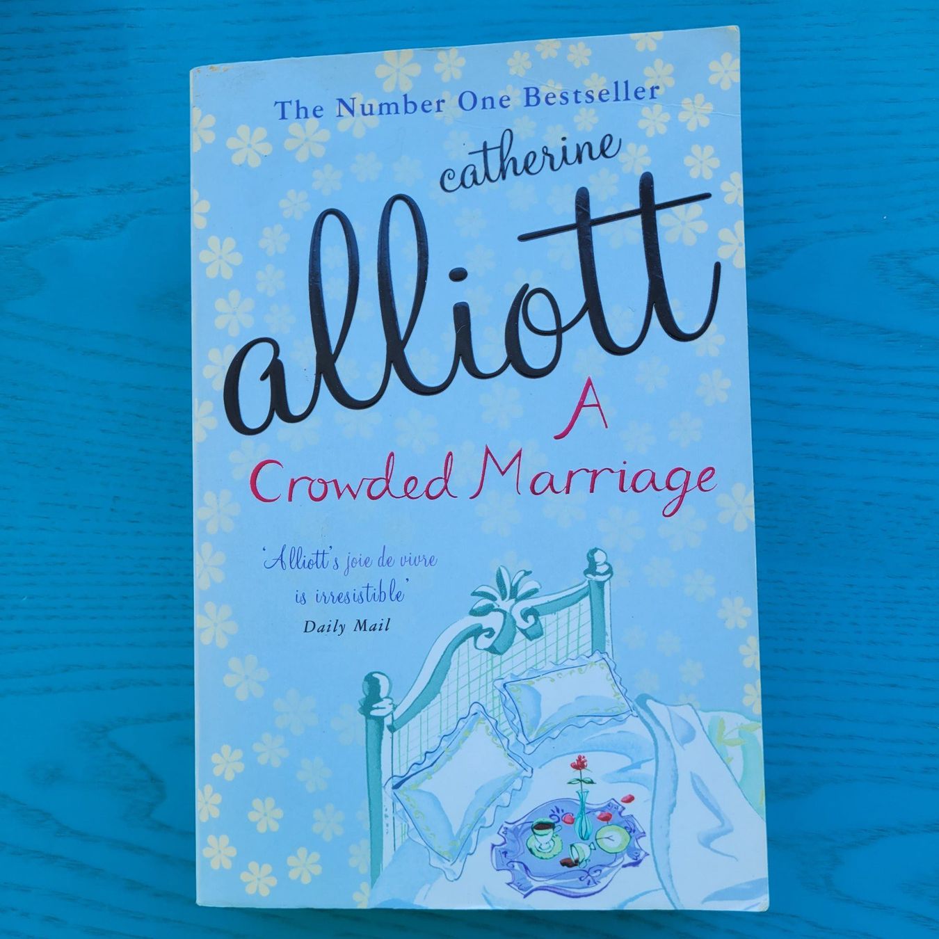 Libri: Catherine Alliott-  A crowded  marriage – Usato da SCHÜBELBACH venduto da CoKaHa