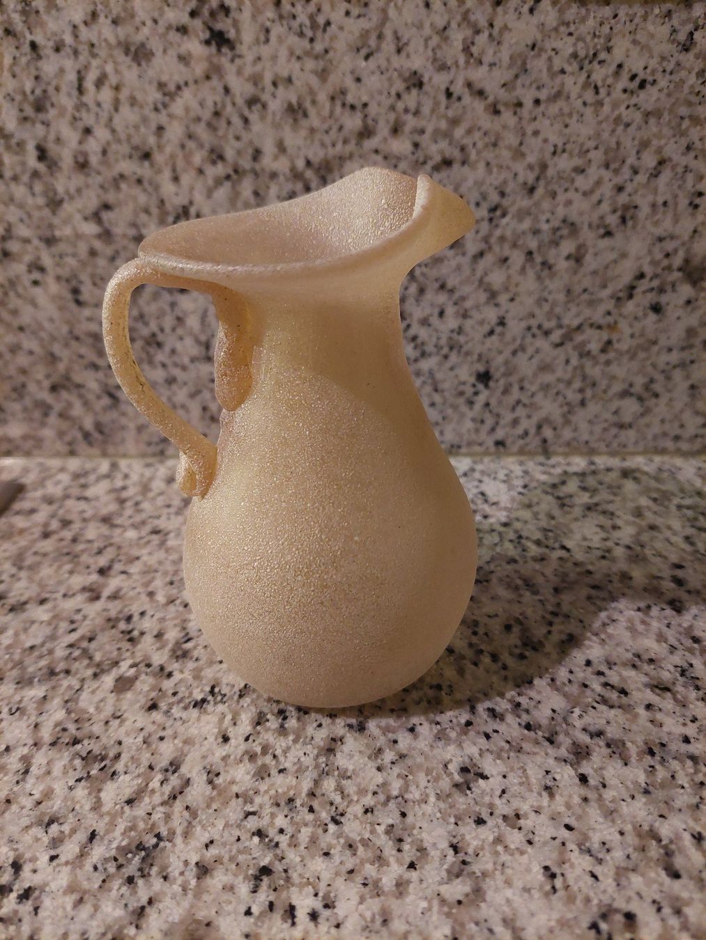Vasi & Recipienti: Kleine Glasvase beige – Usato da St. Gallen venduto da Jawals