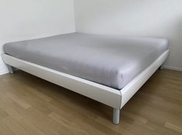 Bettrahmen mit Lattenrost verstellbar (Matratze optional)
