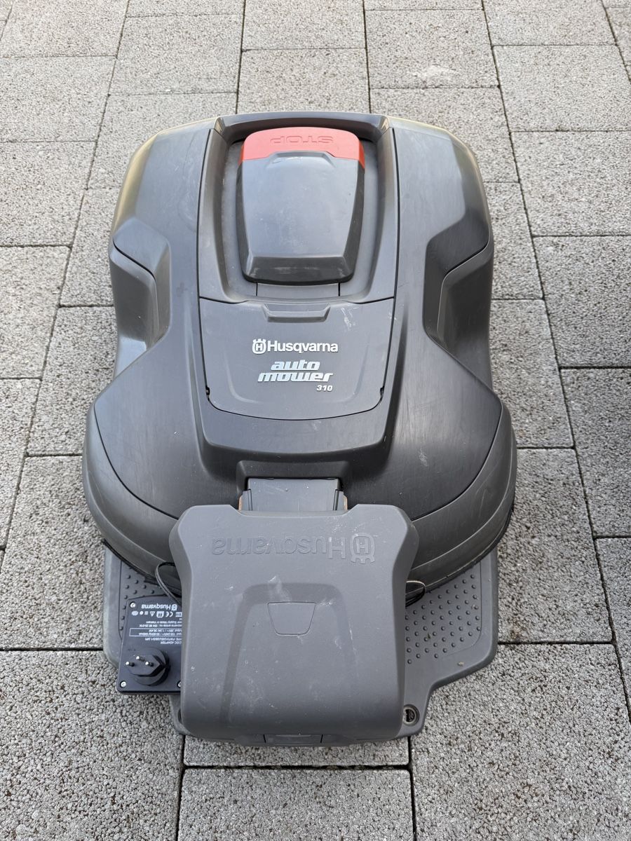 Husqvarna Tondeuses à gazon: Husqvarna Automower 310 – D'occasion à Cuarny par ram256