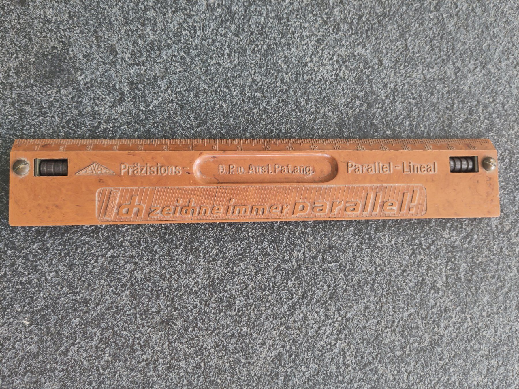 Altro in Scrittura & Disegno: Präzisions Parallel-Lineal – Usato da Moosseedorf venduto da Smammut