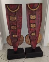 Deux sculptures en bois léger