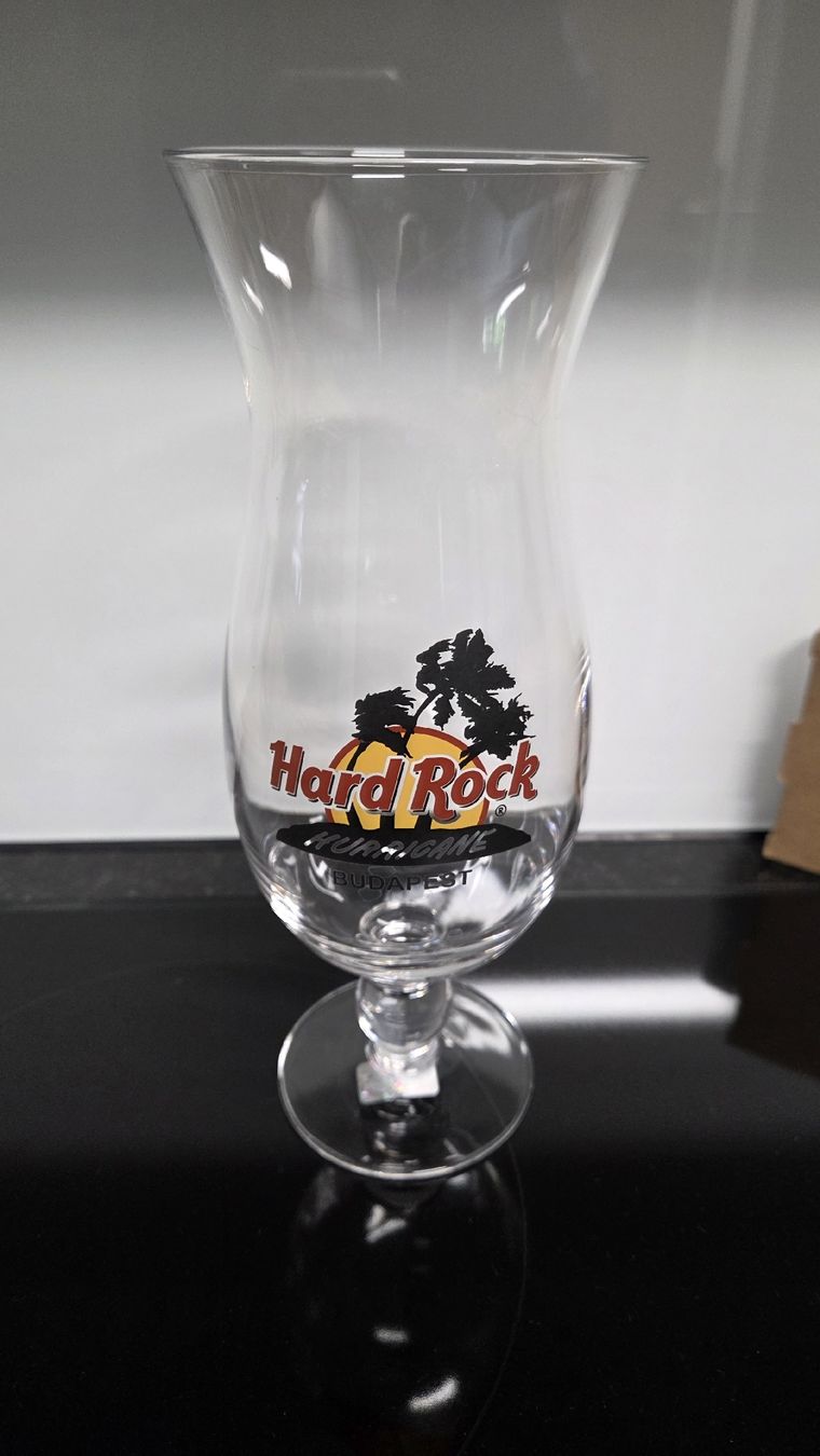Hard Rock Cafe Bicchieri: Hard Rock Café Budapest Hurricane Glas – Nuovo (secondo la descrizione) da Dättwil AG venduto da Mafalda007