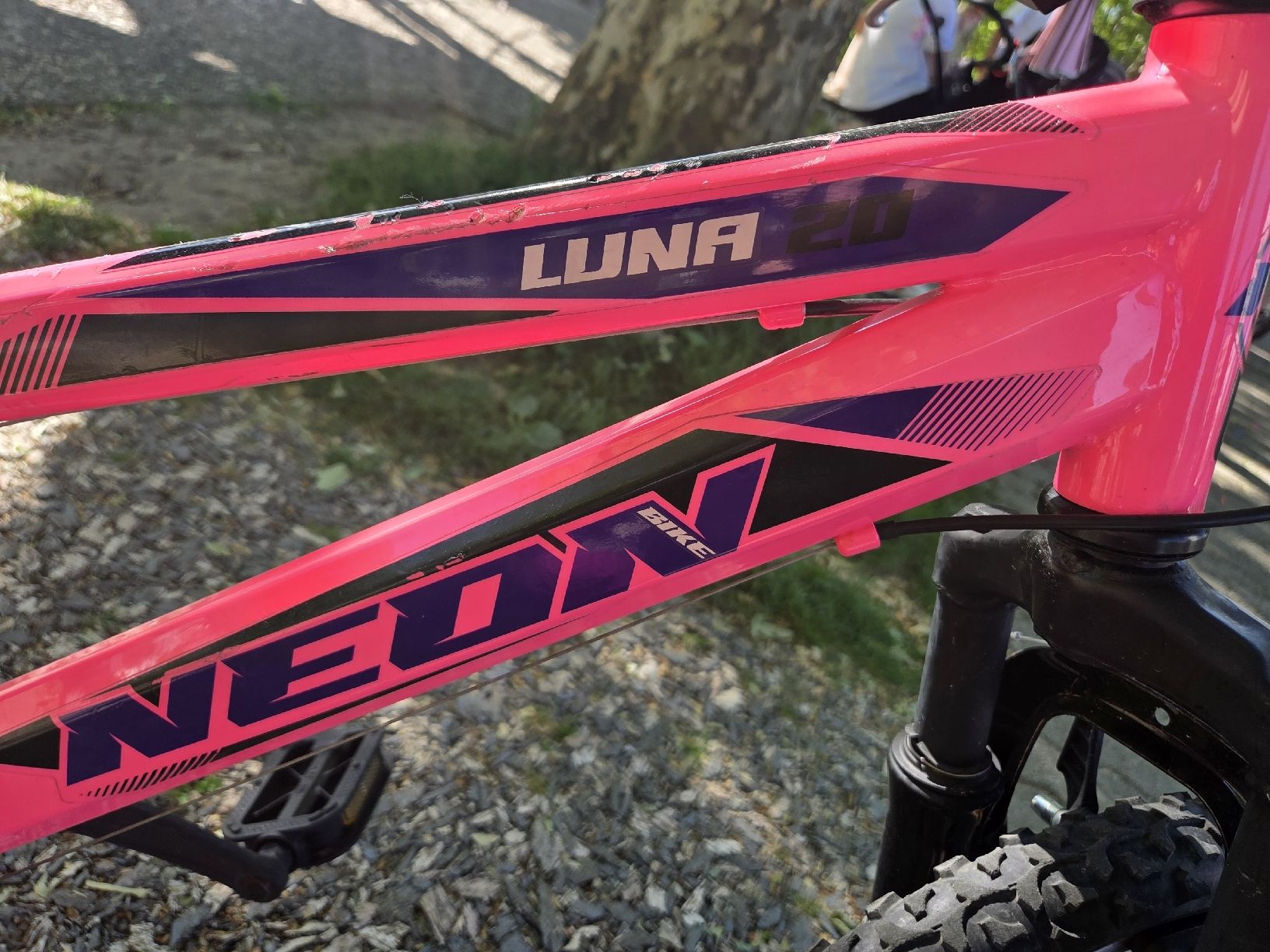 Velos: Kinder Velo Neon Luna 20 Zoll Mädchen – Gebraucht aus neuenhof von chicco_90 4