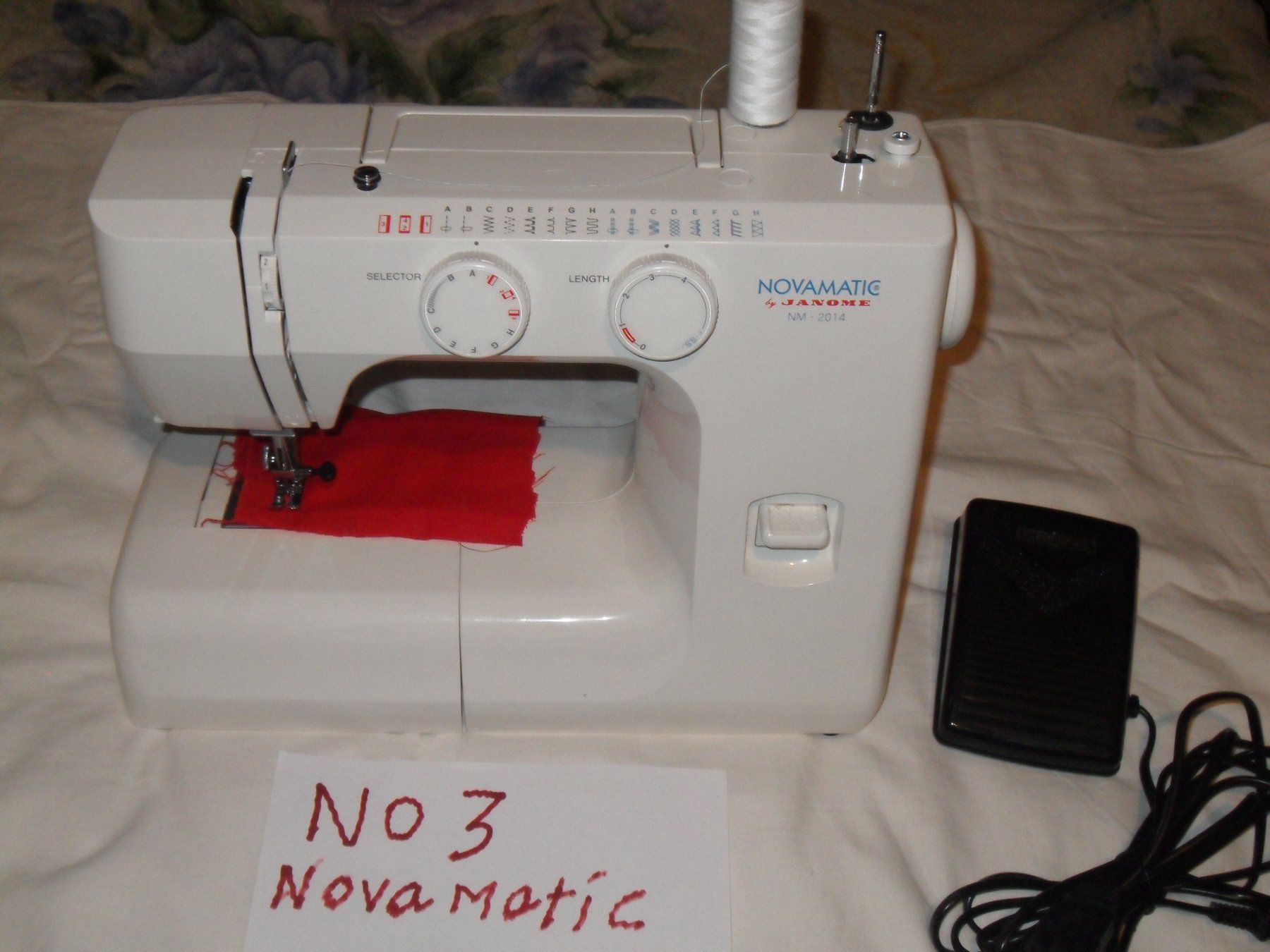 Macchine da cucire: (NO3 )Nähmaschine Novamatic  gut – Usato da Zuchwil venduto da t.rachel 4