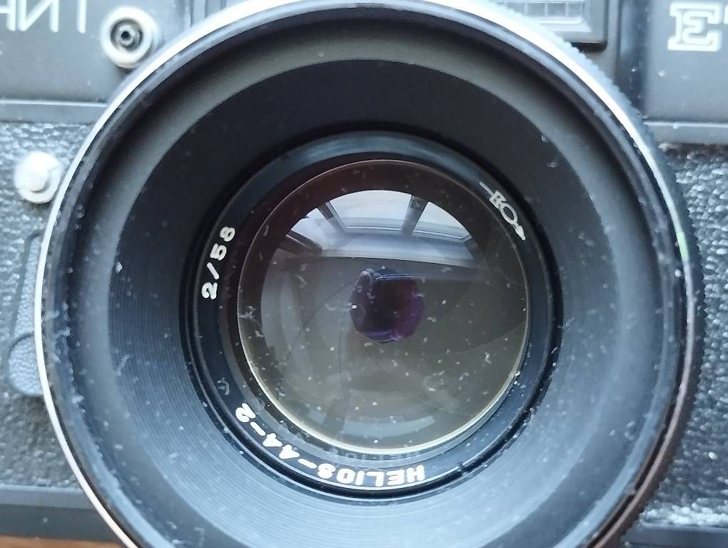 Appareil photo: Zenit ET Spiegelreflexkamera mit Helios-44-2 Objektiv – D'occasion à Berikon par m1l3n 2