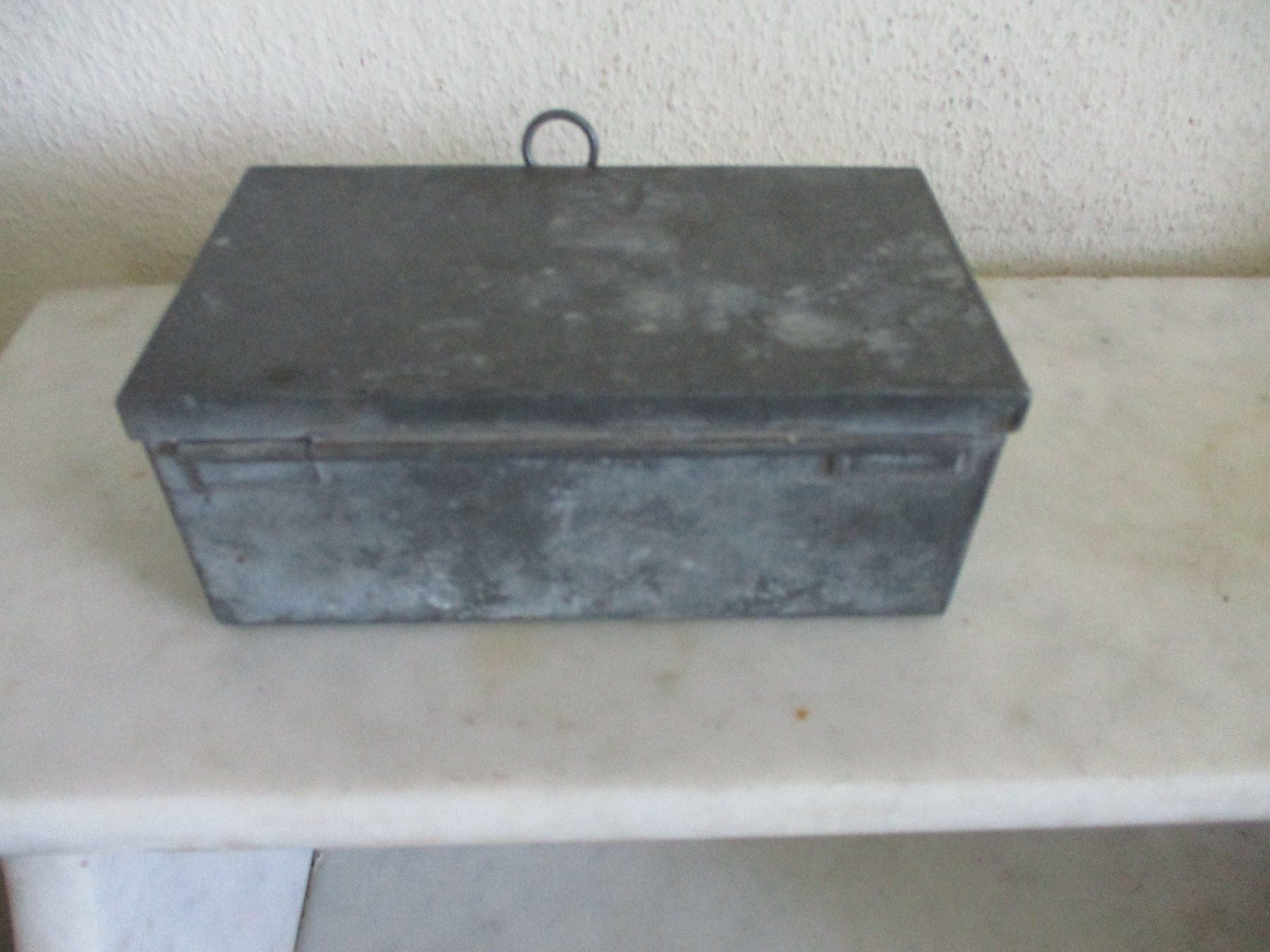 Barattoli: antike Verbandszeugdose  Blechdose der Schweizer Arme – Usato da Marly venduto da Rolmax 7