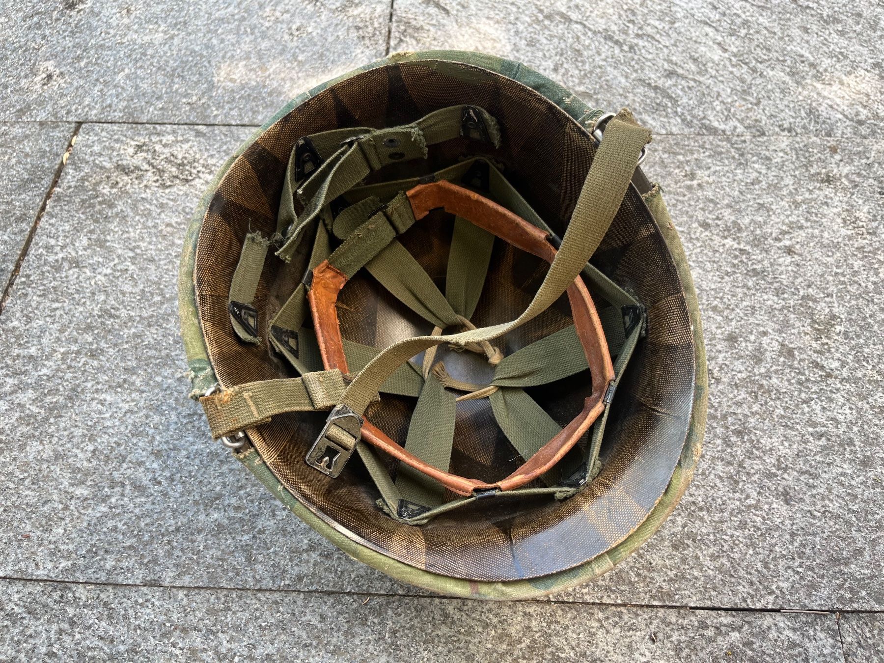 Uniformi & Effetti personali: US Army Helm Vintage – Usato da Bottmingen venduto da Puffsack 5