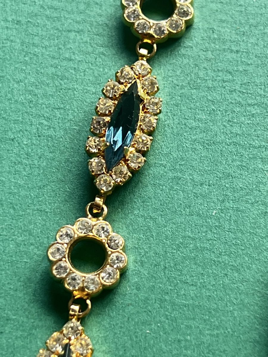 Catenine: Schone Vergoldet Kette mit / blau – Usato da Laufen venduto da Trendmarket 3