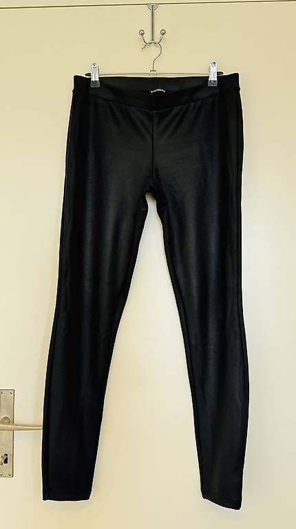 Leggings: Leggings beschichtet  – Usato da Cham venduto da anaidaschmid