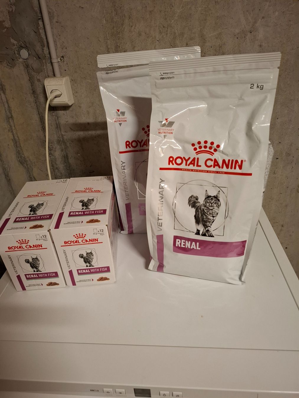 Royal Canin Mangimi: Royal Canin VET. RENAL Katzenfutter – Usato da wettingen venduto da Rosarot66