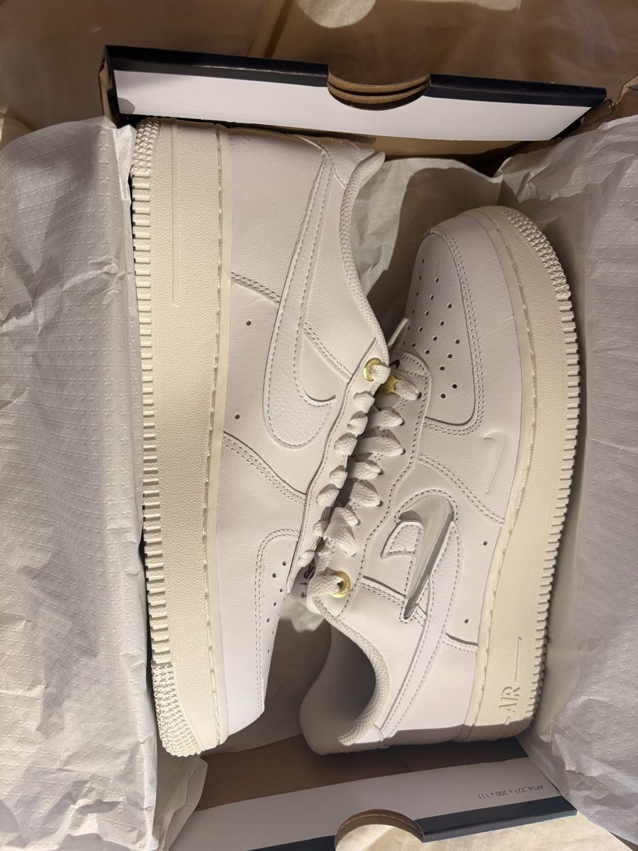 Nike Scarpe da uomo: NIKE AIR FORCE 1 '07 PRM – Nuovo e nell'imballaggio originale da Rorschacherberg venduto da ama_vz5n 2
