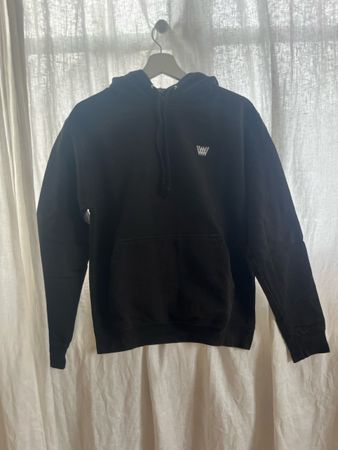 Kapuzenpullover schwarz mit Logo Aufdruck Grösse M